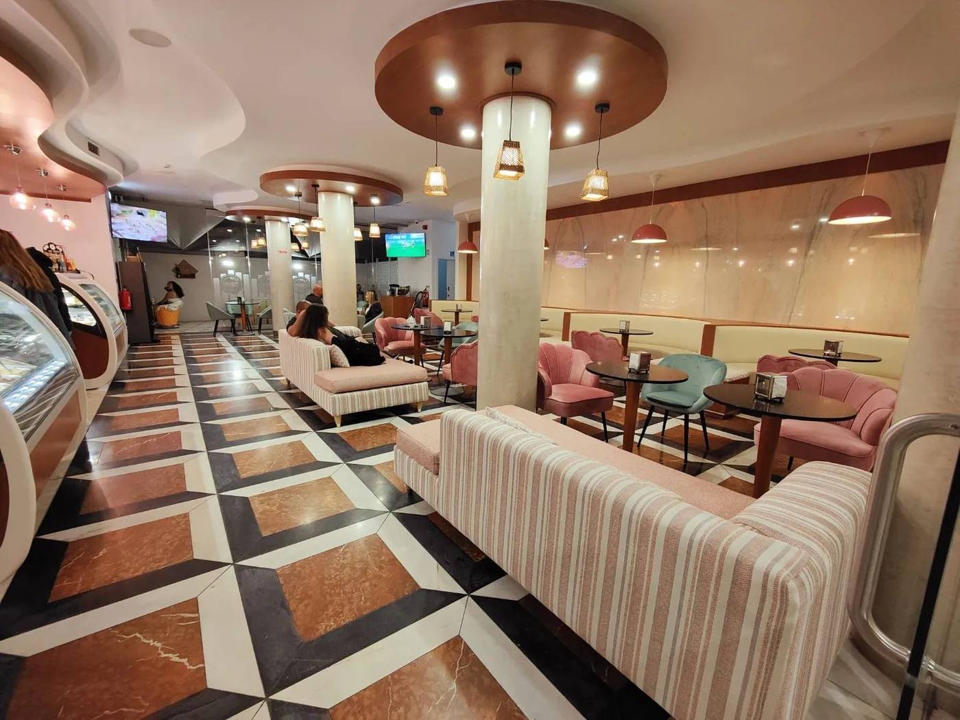 Lazy-Days---Adults-Only---Duna-Parque-Group-Bar-13