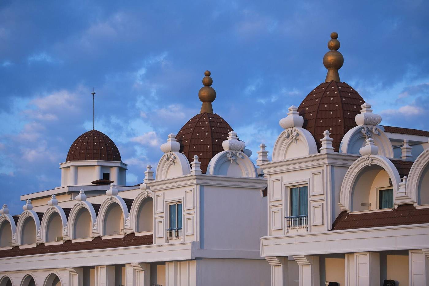 Side-Premium-General-view-13