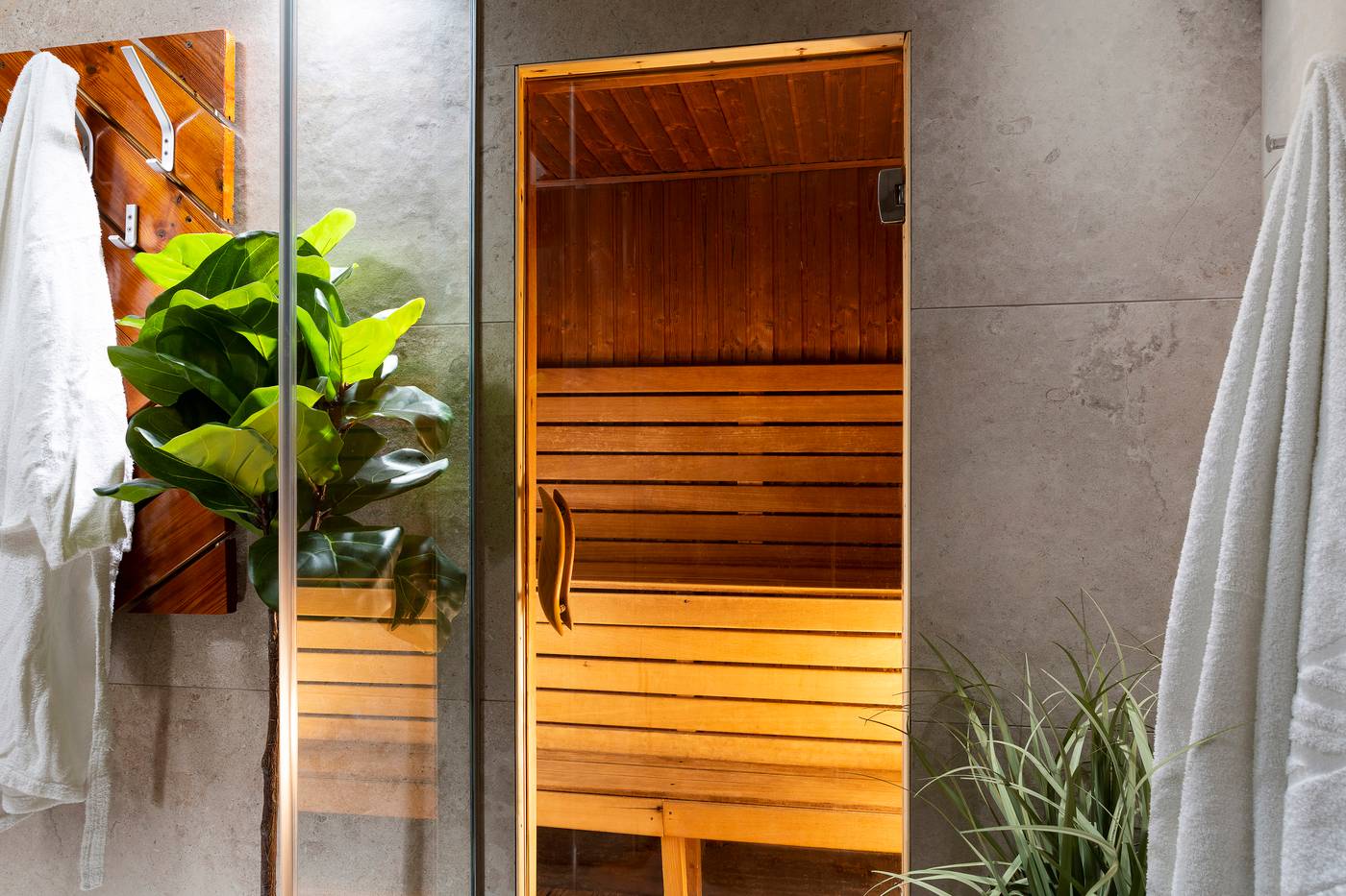 Bo18-Superior-Hotel-Pool-62