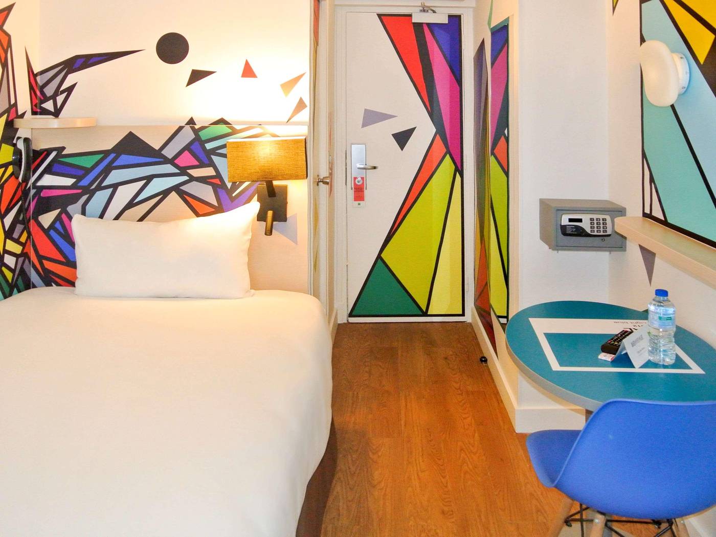 ibis-Styles-Paris-Maine-Montparnasse-Room-24