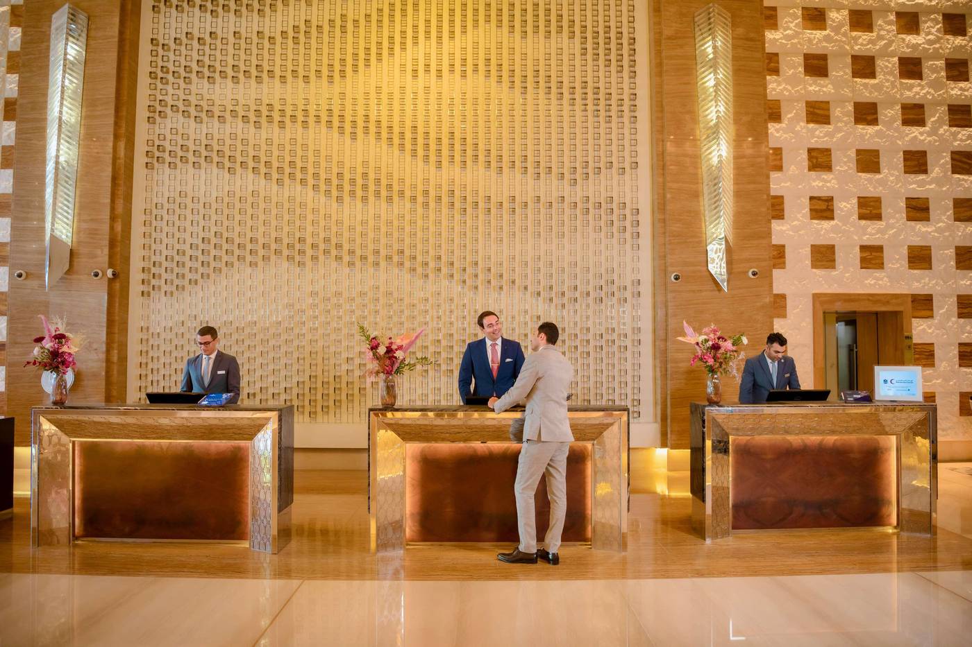Hotel-Kempinski-Mall-Of-The-Emirate-Restaurant-88