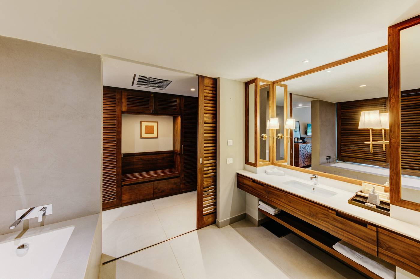 Cinnamon-Bentota-Beach---Signature-Selection-Room-35