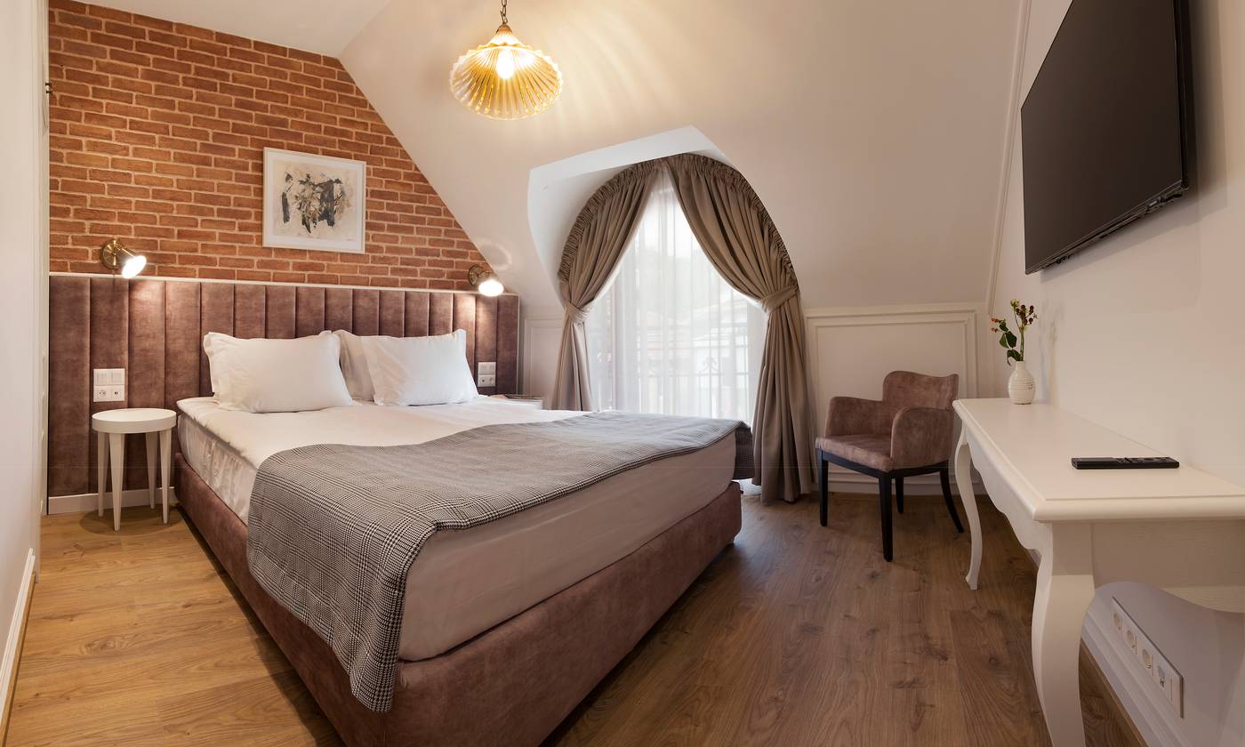Villa-Flavia-Heritage-Hotel-Room-18