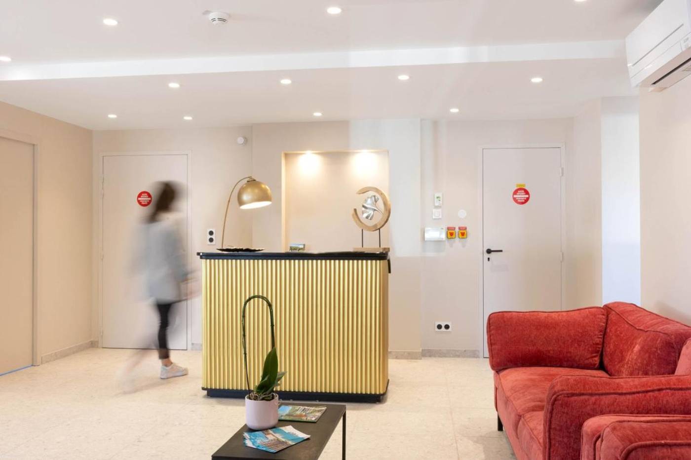 Appart Hotel Coraline - France - GENAS 69740 FRANCE - Lobby - 1