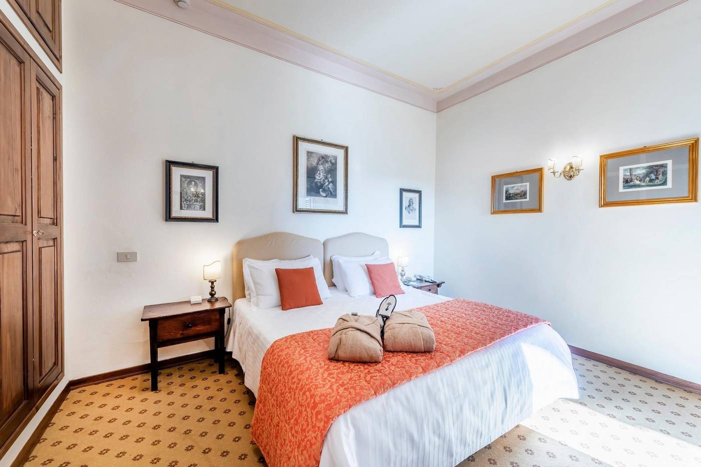 Relais-Vignale---Spa-Room-59