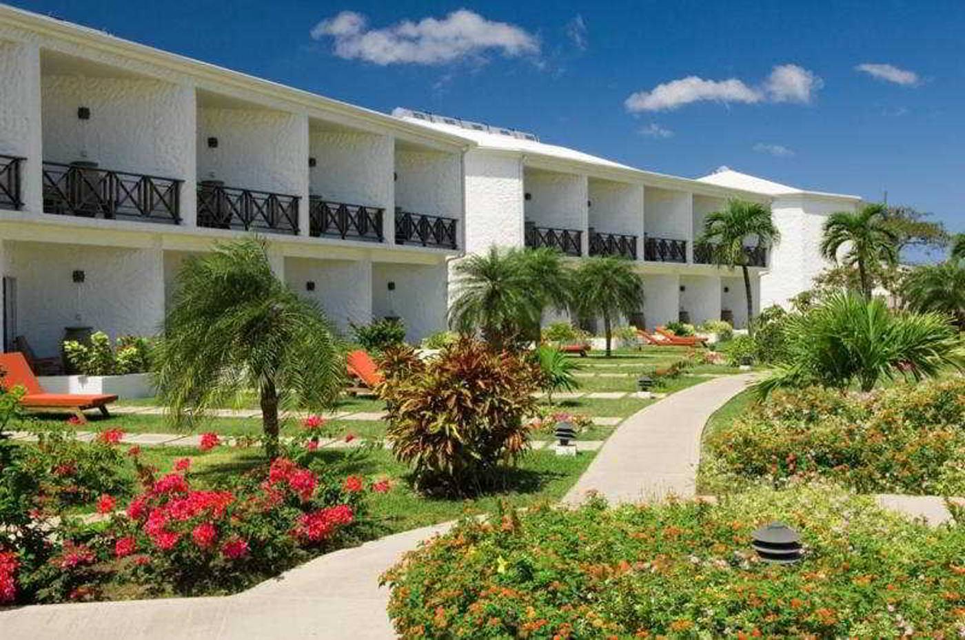 Coyaba-Beach-Resort-General-view-9