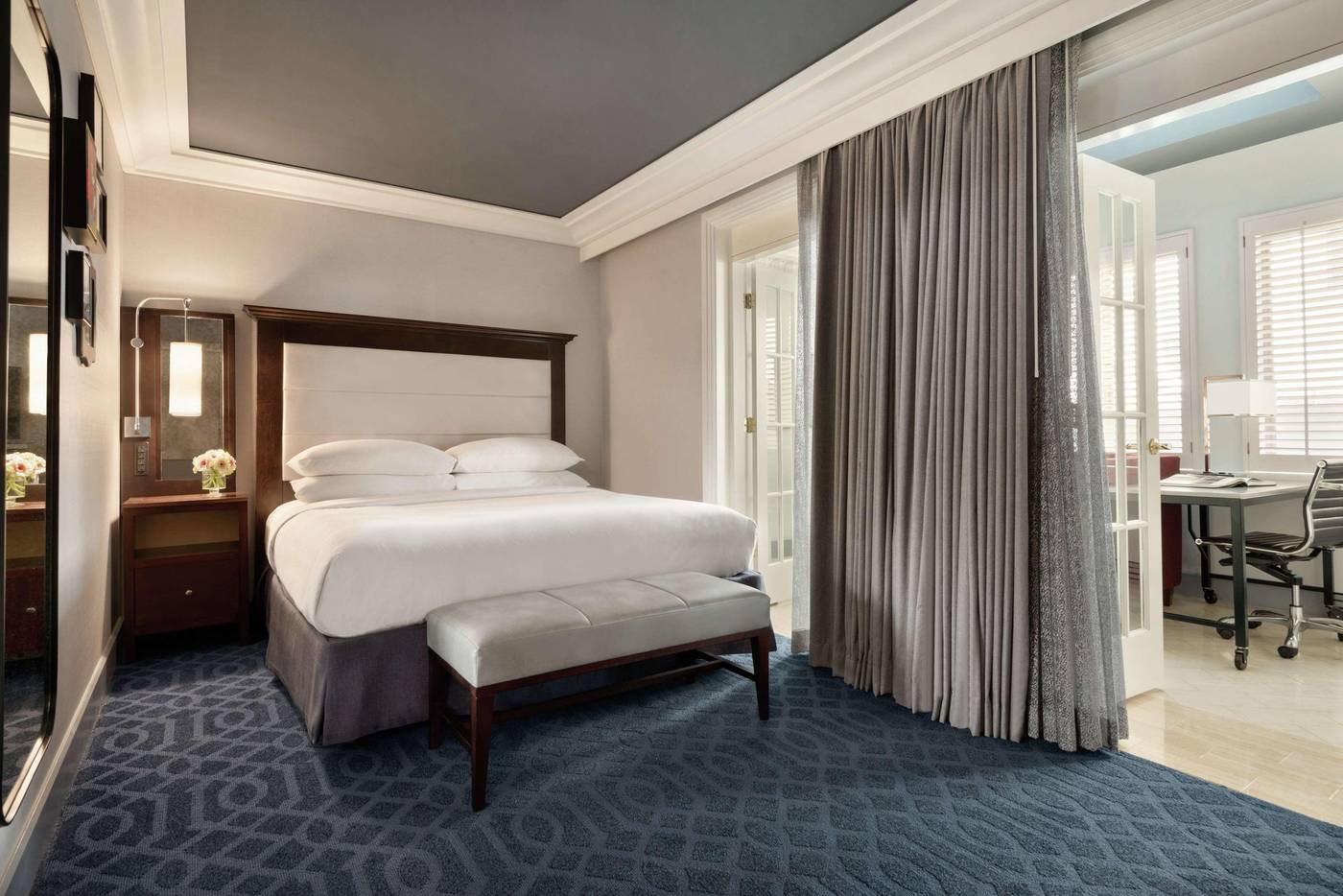 Hilton-Checkers-Los-Angeles-Room-28