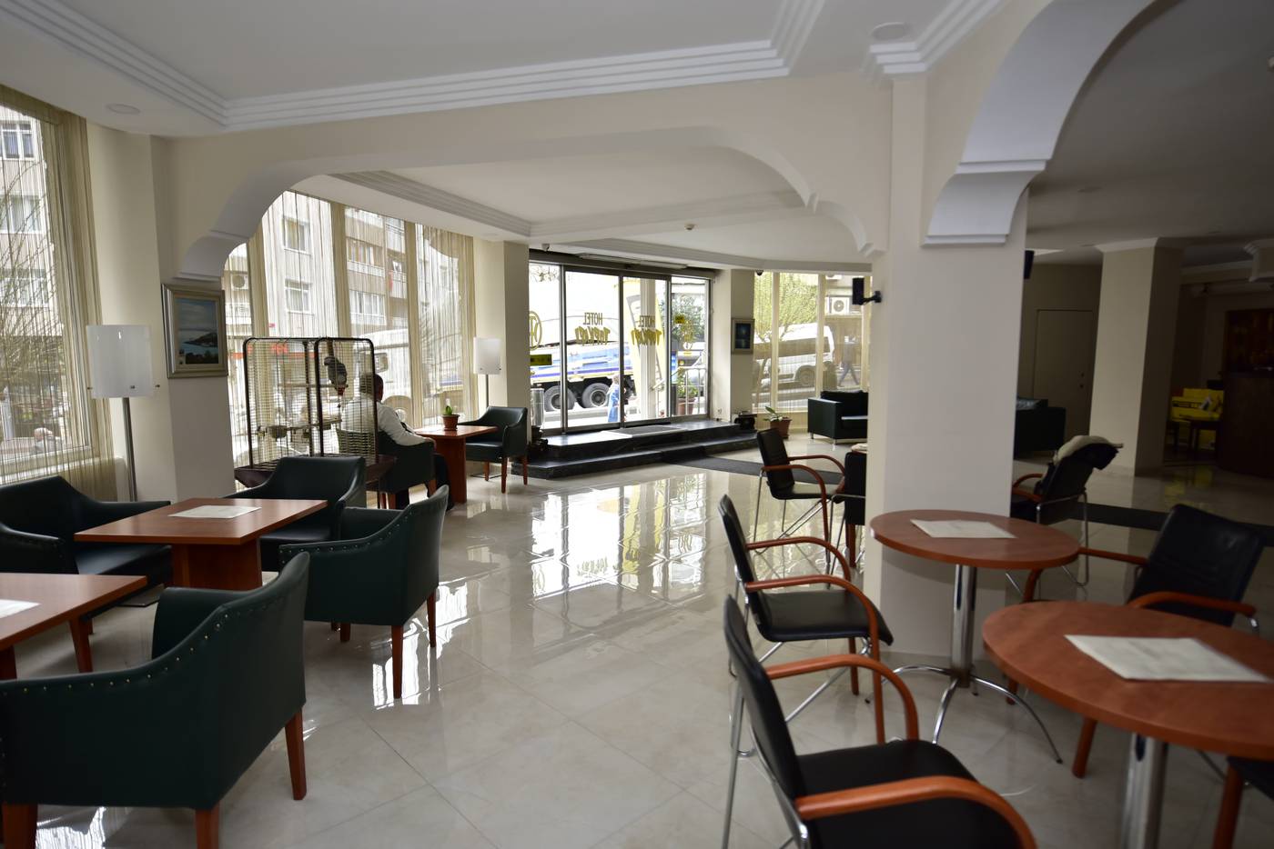 Hotel-Topkapi-Lobby-13