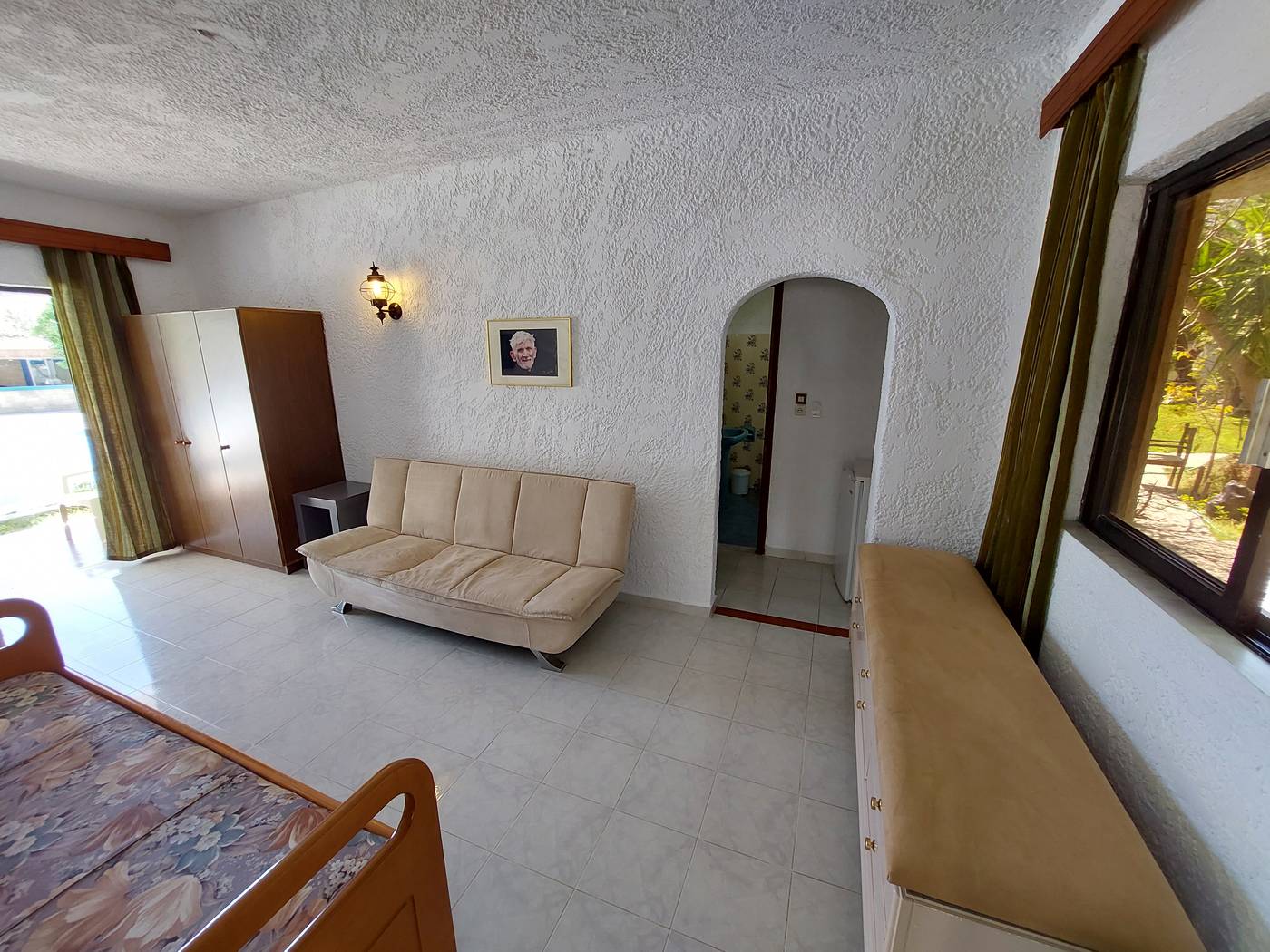 Oasis-Hotel-Bungalows-Room-18
