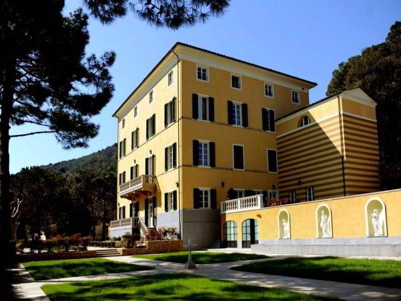 Albergo Villa Casanova-Italy-LUCCA-General view-1