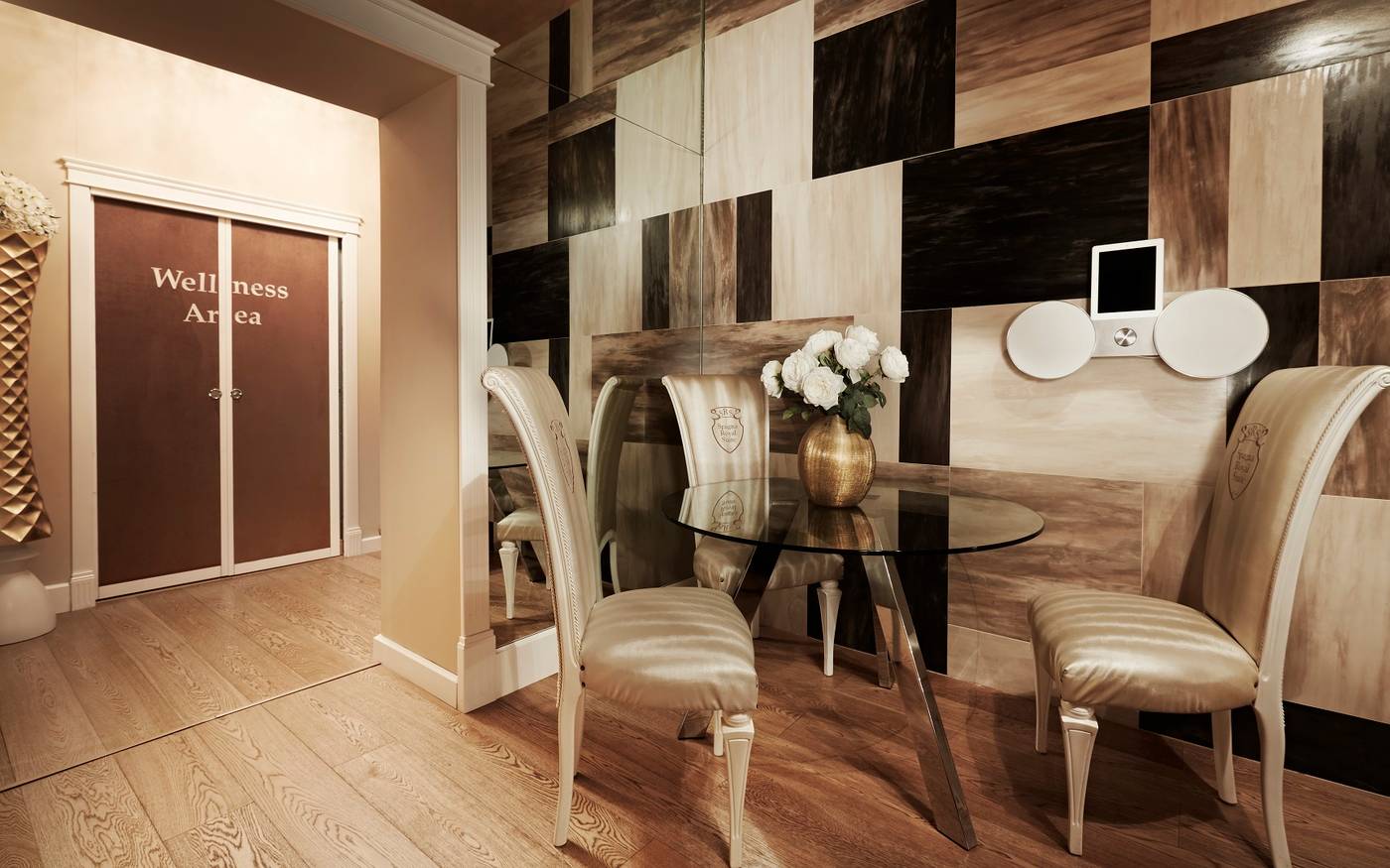 LE-REVE-DE-NAIM-Roma-Room-2