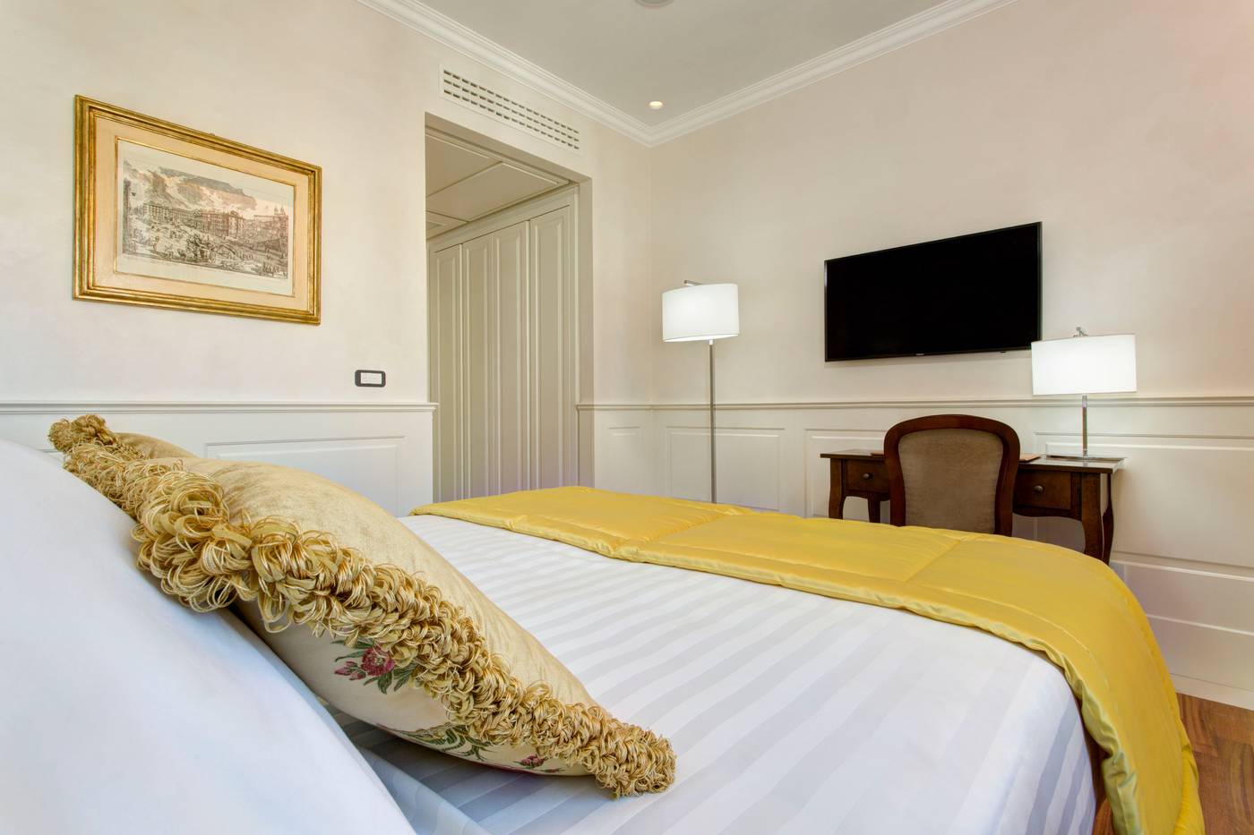 Degli-Artisti-Hotel-Room-20