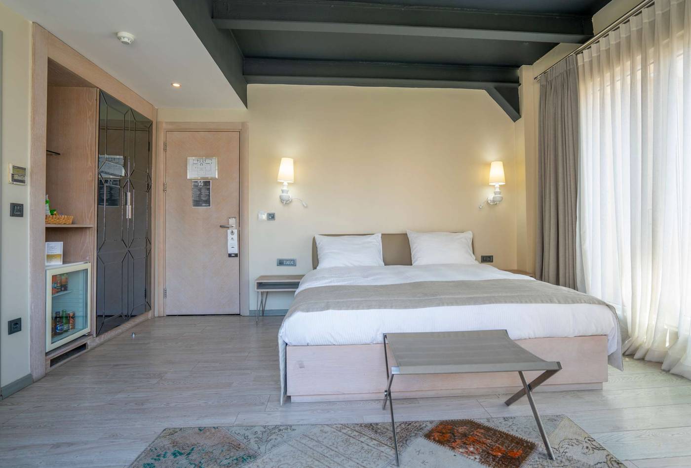 The-Gate-30-Suites-Hotel-Room-23