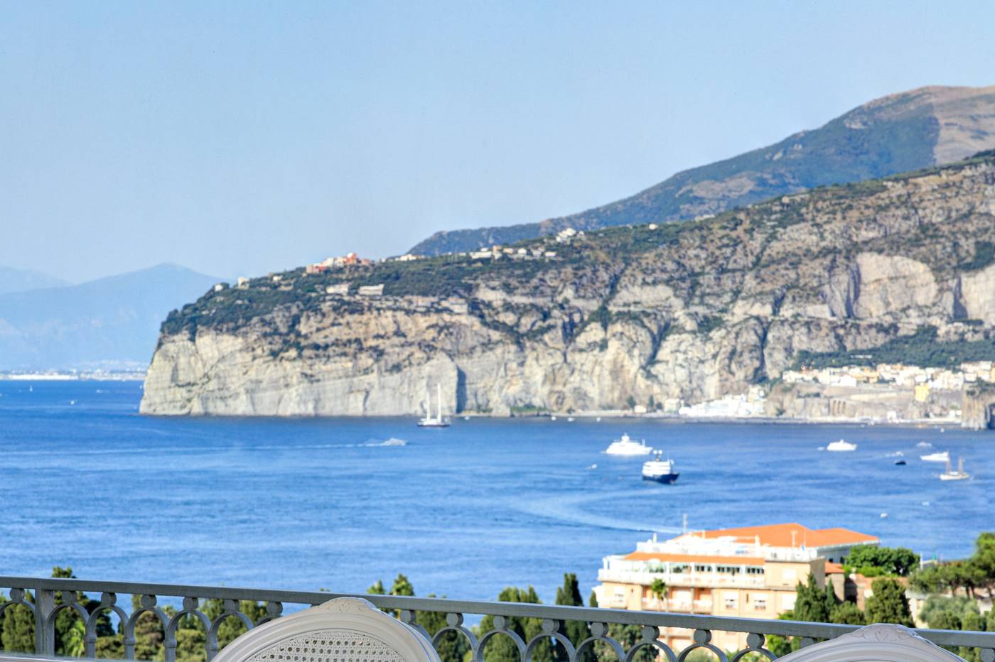 14.10.25 Grand Hotel Capodimonte