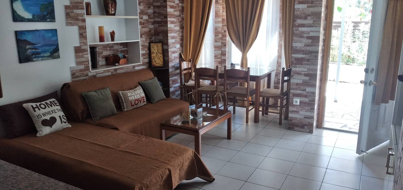 Zest---Xi-Beach-Room-28