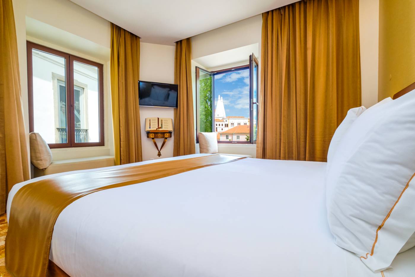 Sintra-Boutique-Hotel-Room-8