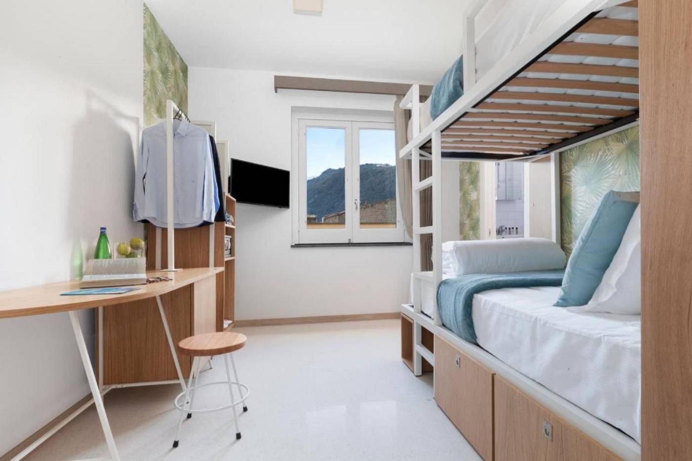 Unconventional-Sorrento-Coast-Room-25