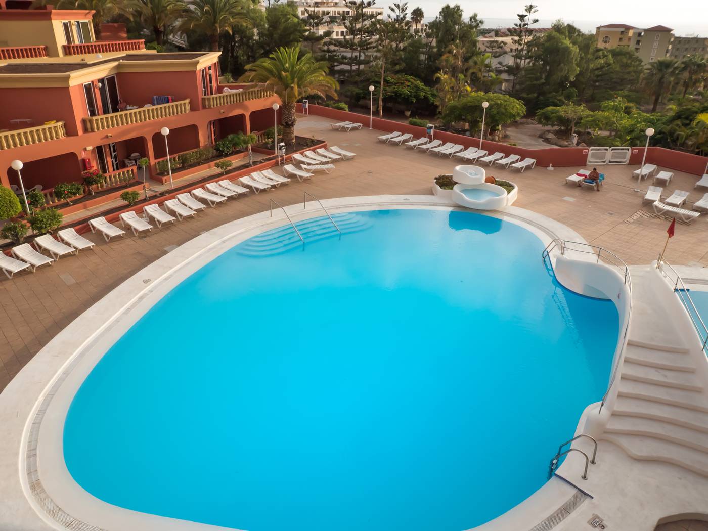 Laguna-Park-II-Pool-3