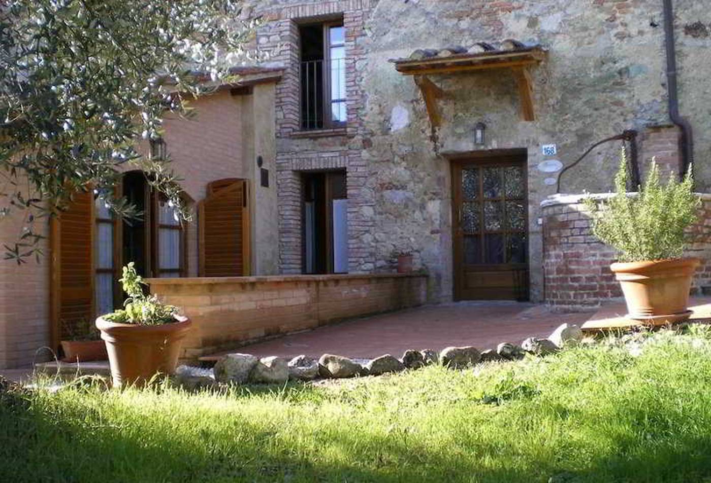 Fullino Nero Rta-Italy-SIENA-General view-3