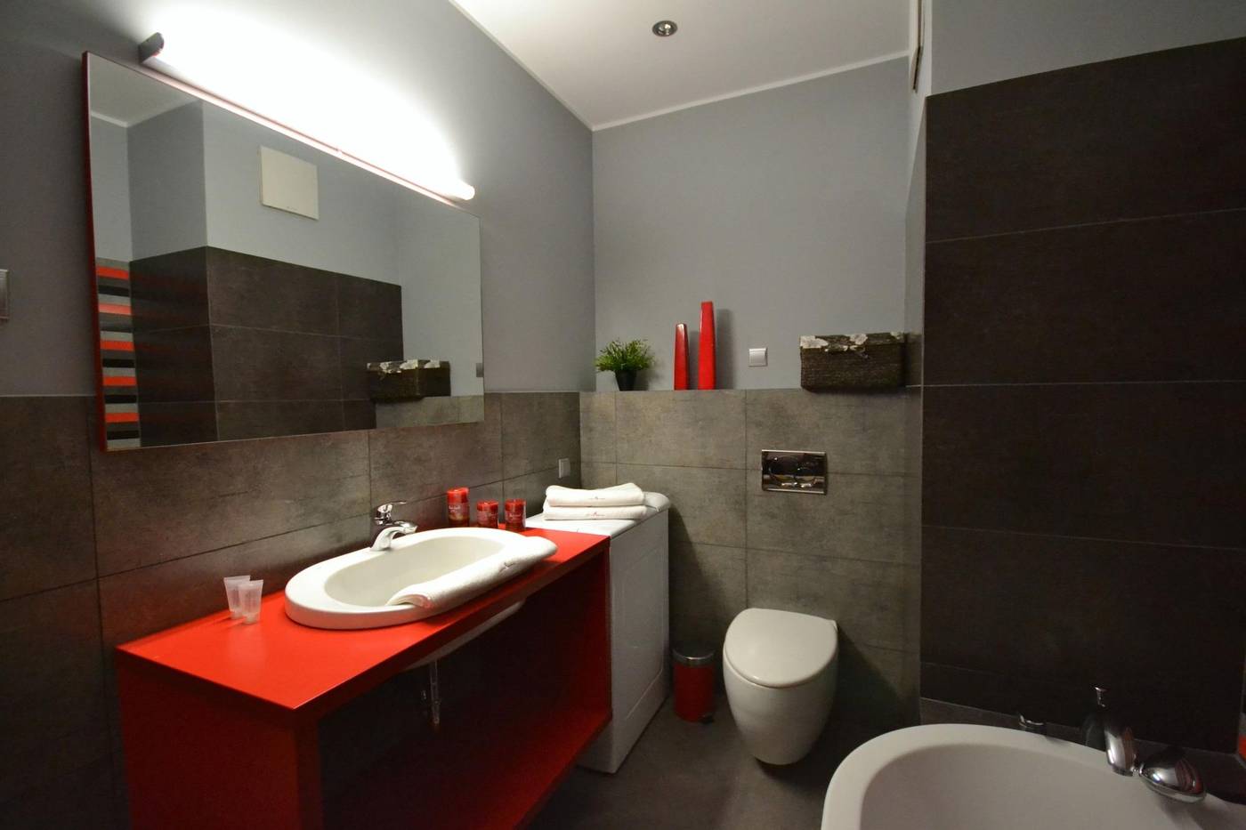 Senator-Warsaw-Apartments-Room-52