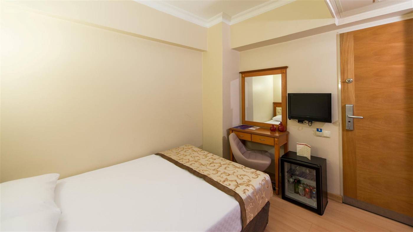 Prestige-Hotel-Old-City-Room-46