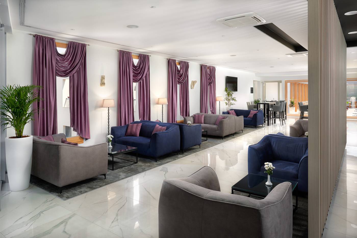 Salona-Palace-Lobby-38