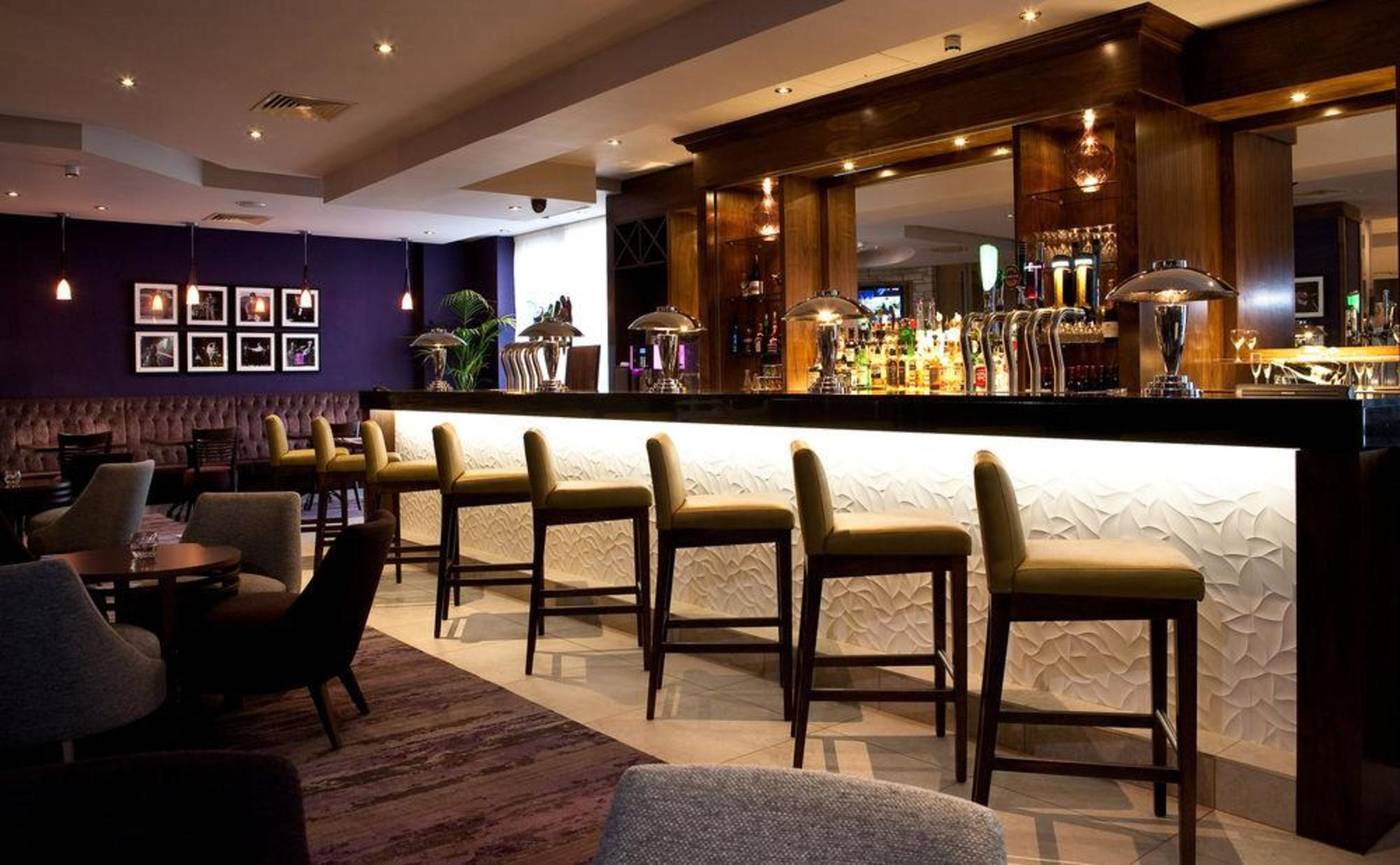Leonardo-Hotel-Dublin-Parnell-Street---Jurys-Inn-Bar-2