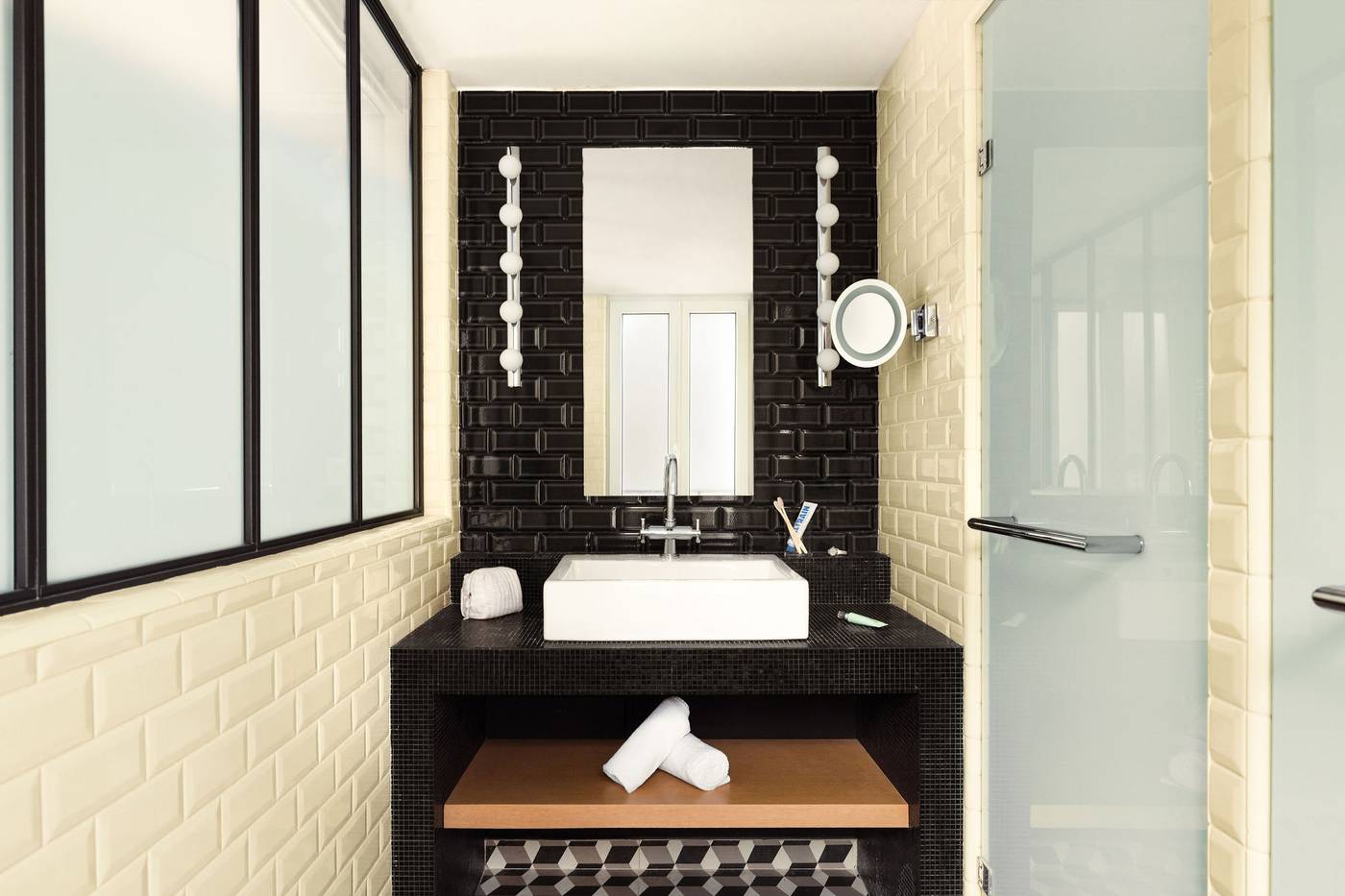 Terrass-Hotel-Montmartre-Room-44