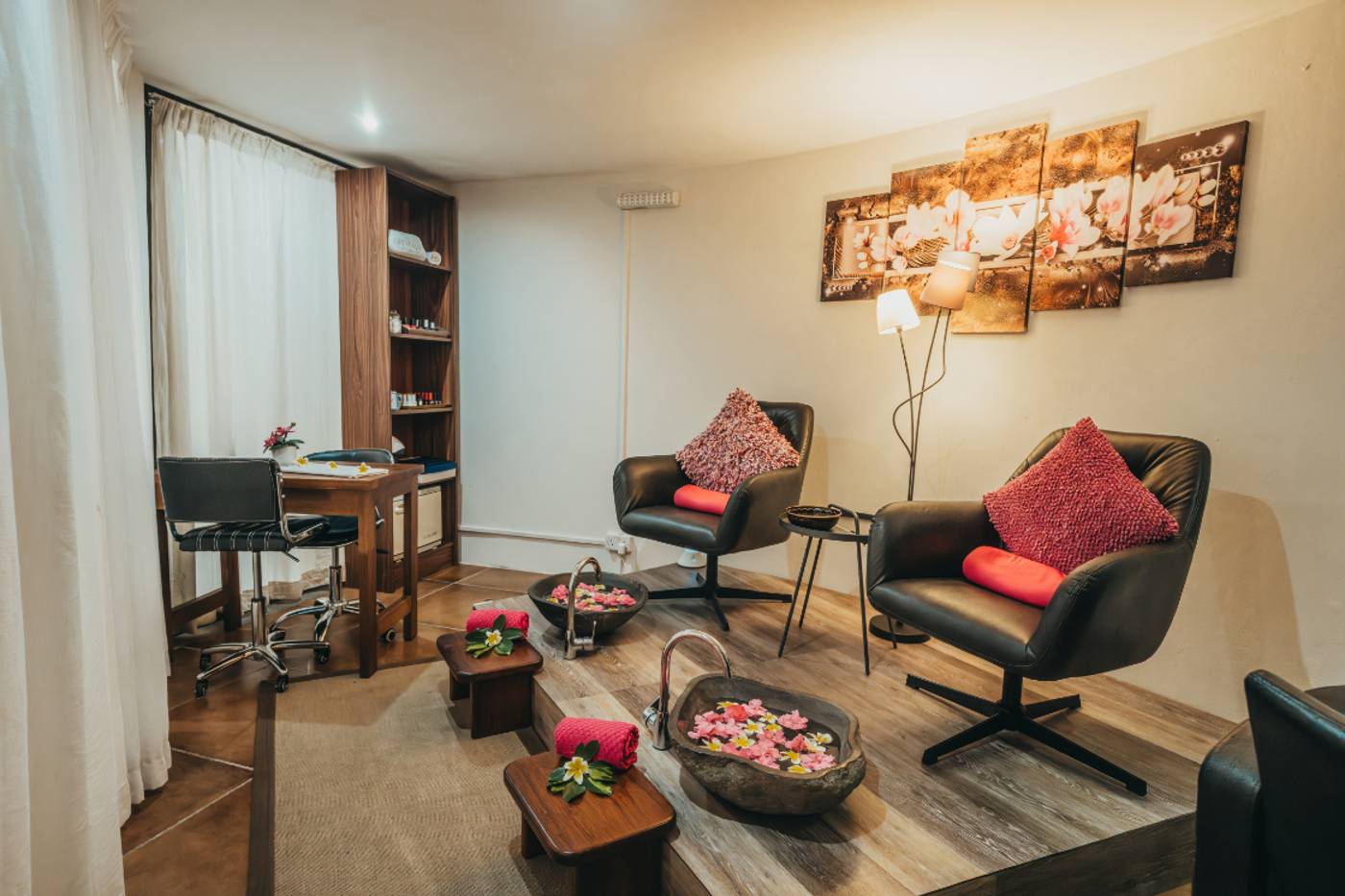 Crystals Beach Resort 26.11