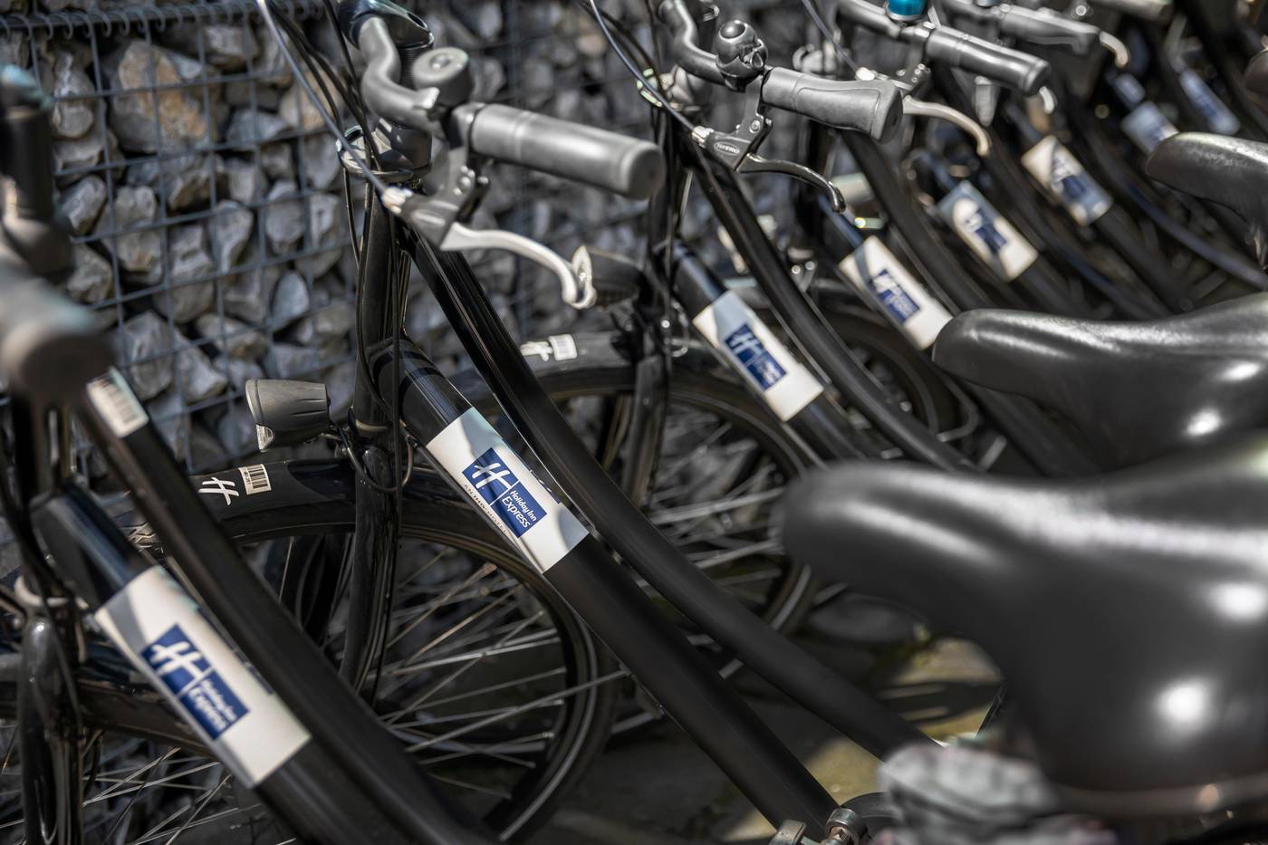 Holiday-Inn-Express-Amsterdam-Schiphol-Lobby-30