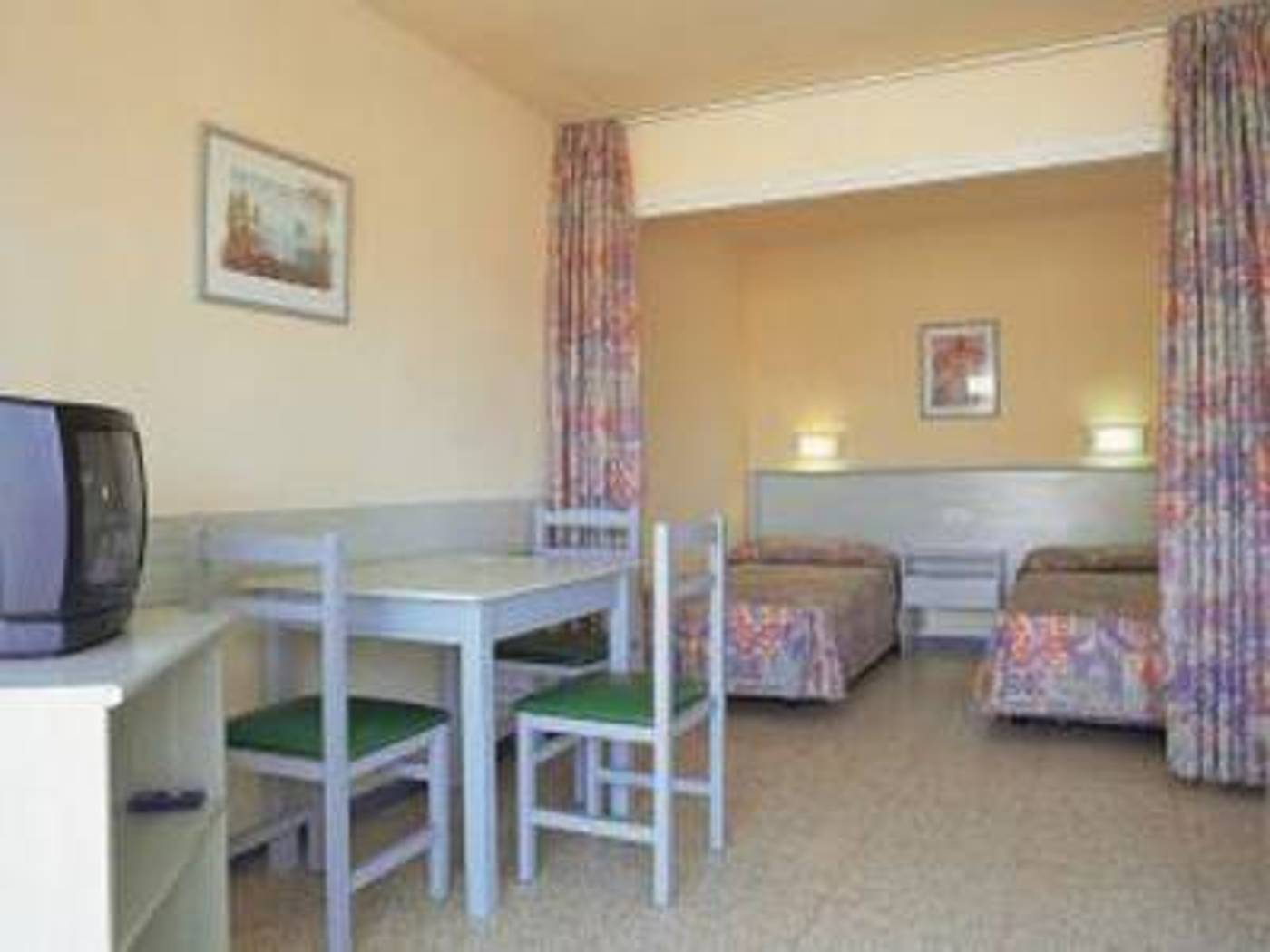 Apartamentos Bermudas in Costa Blanca, Spain