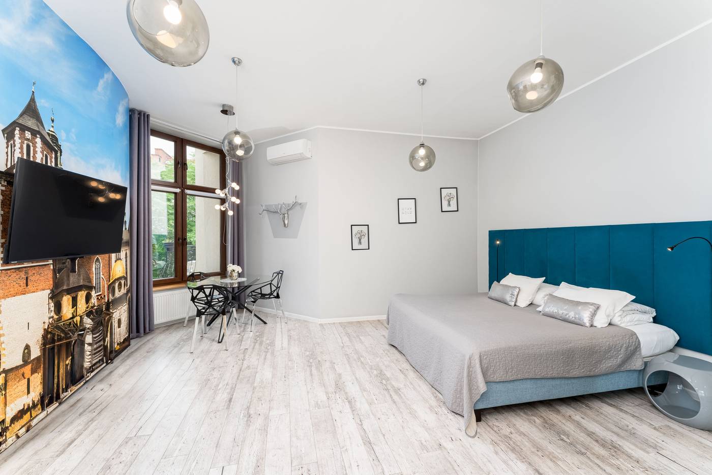 Z14-Boutique-Residence---Krakow-Old-Town-Room-15