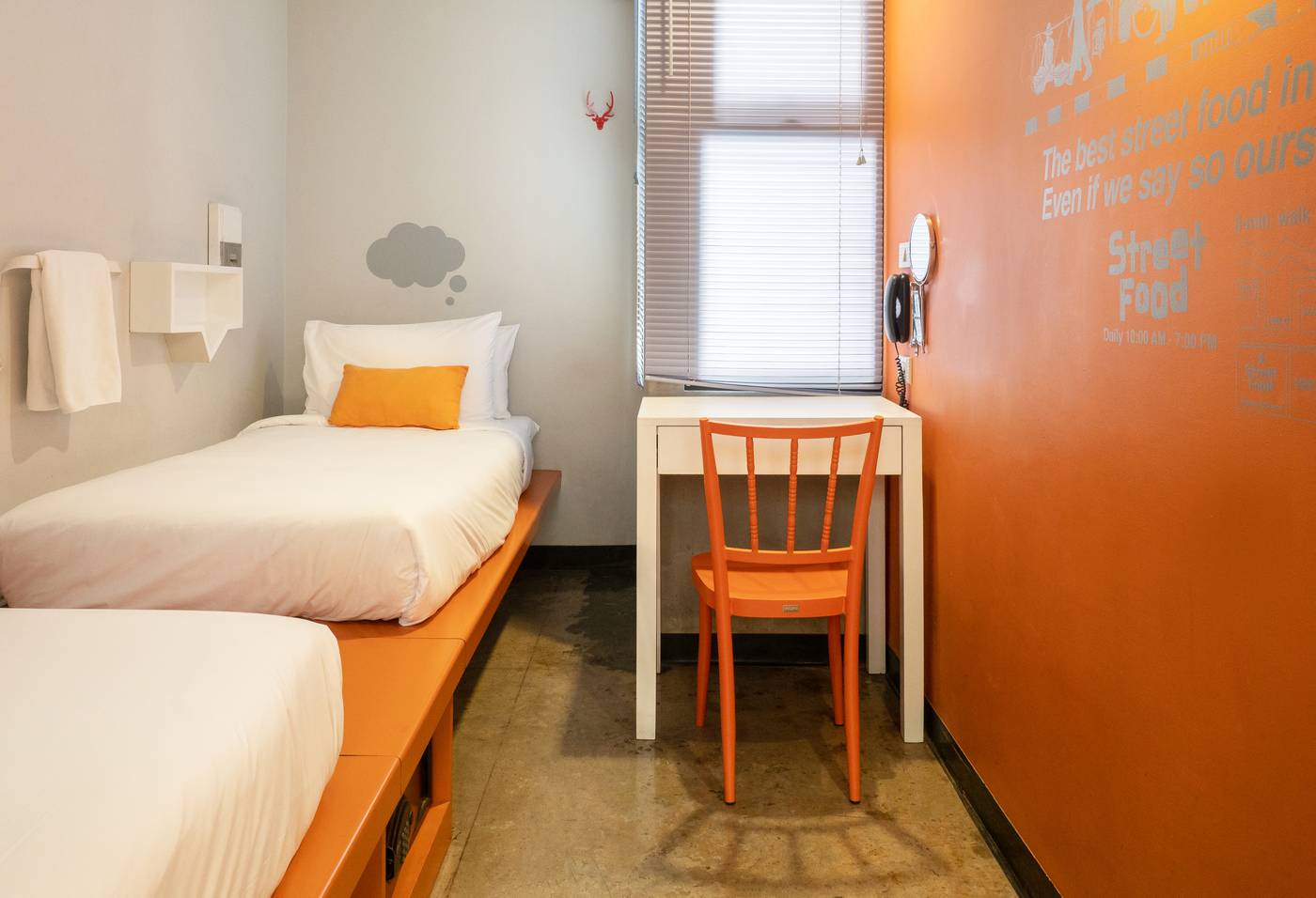 Lub-d-Bangkok-Siam-Hostel-Room-5