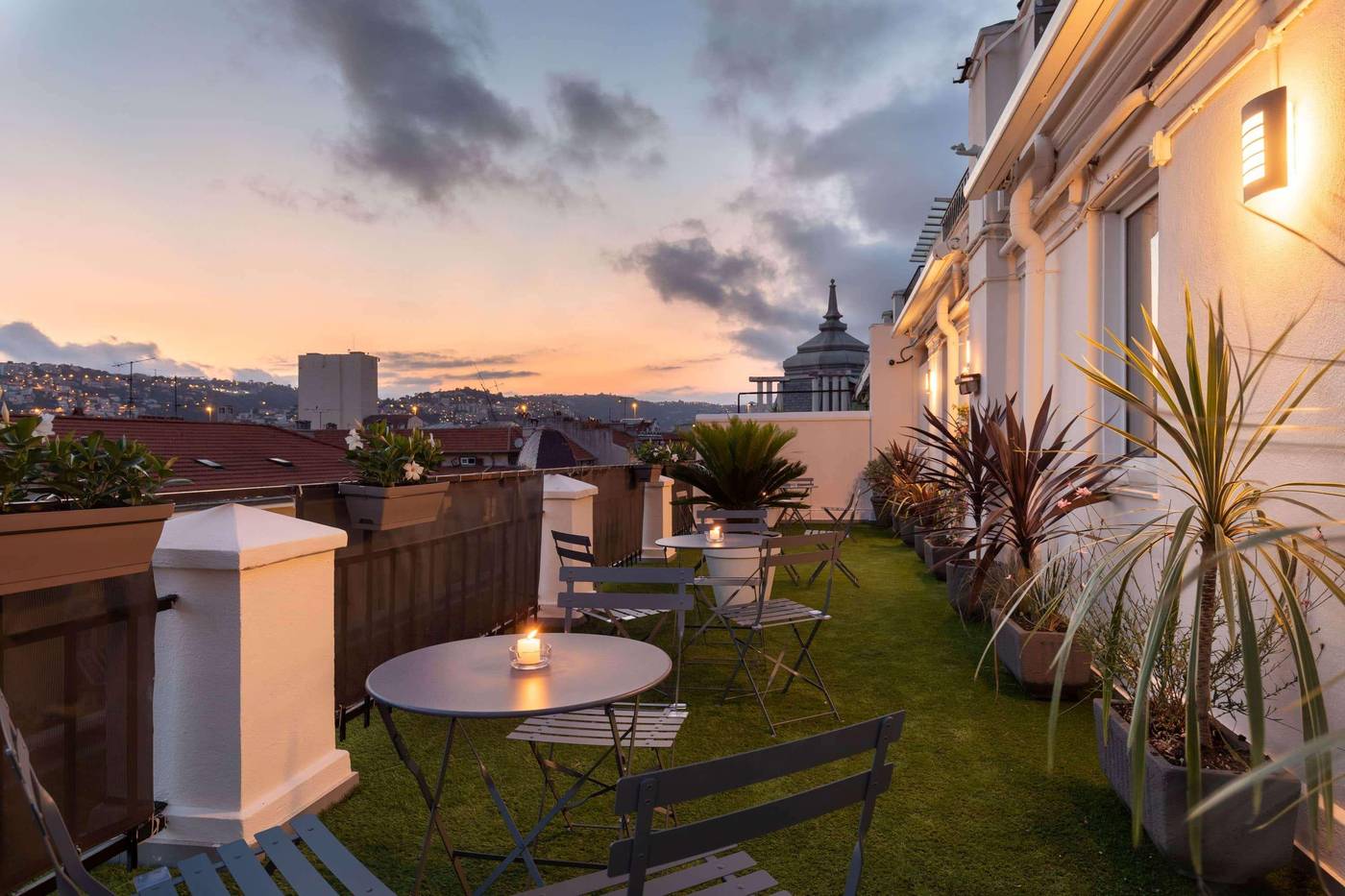 Hotel-Byakko-Nice-Centre-Room-8