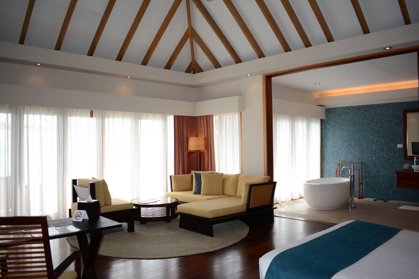 Vakarufalhi Island Resort