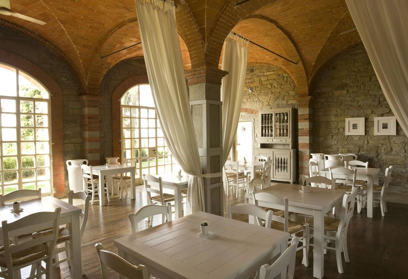 Villa-Cassia-Di-Baccano-Restaurant-33