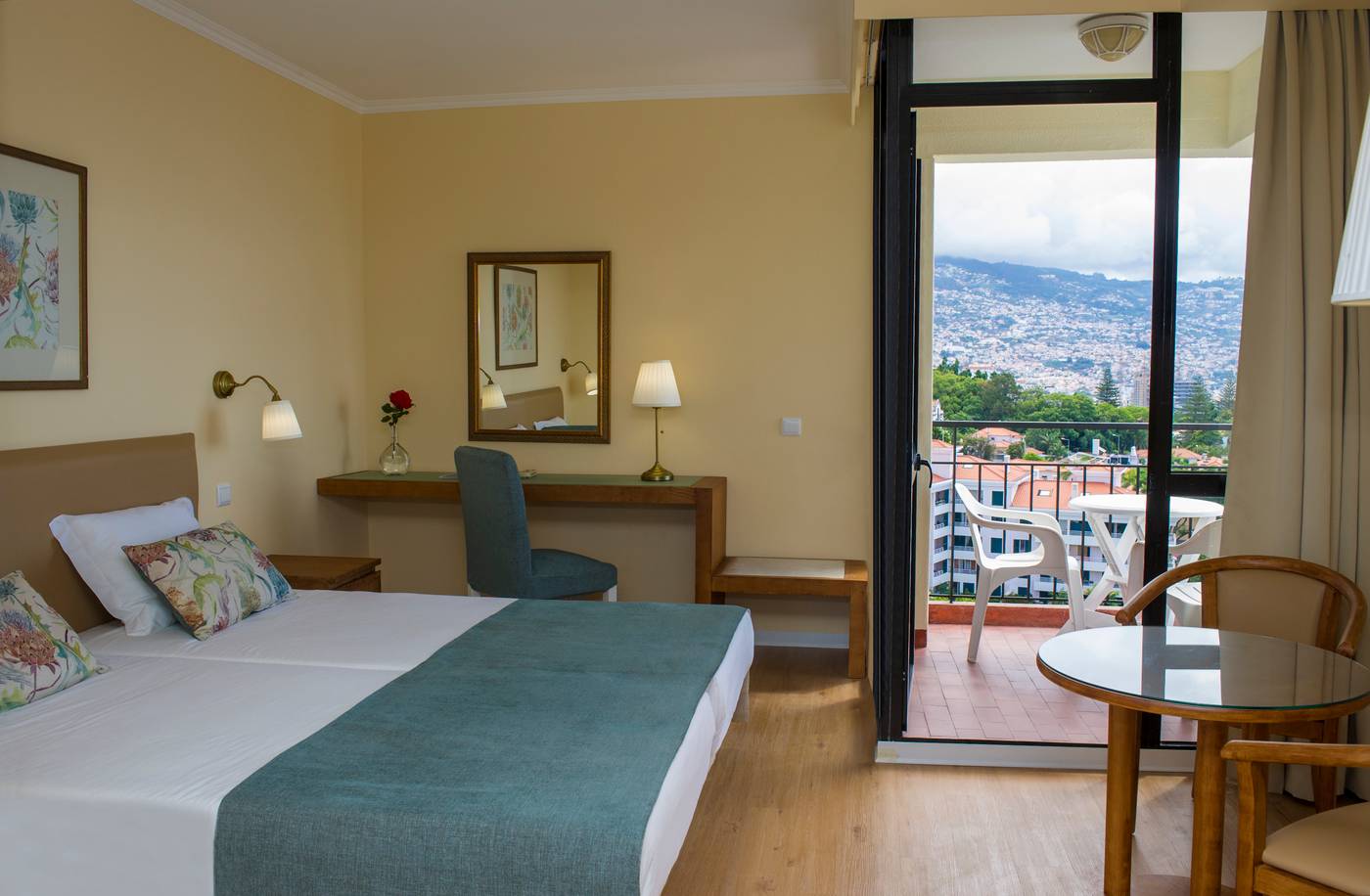 Dorisol-Mimosa-Room-30