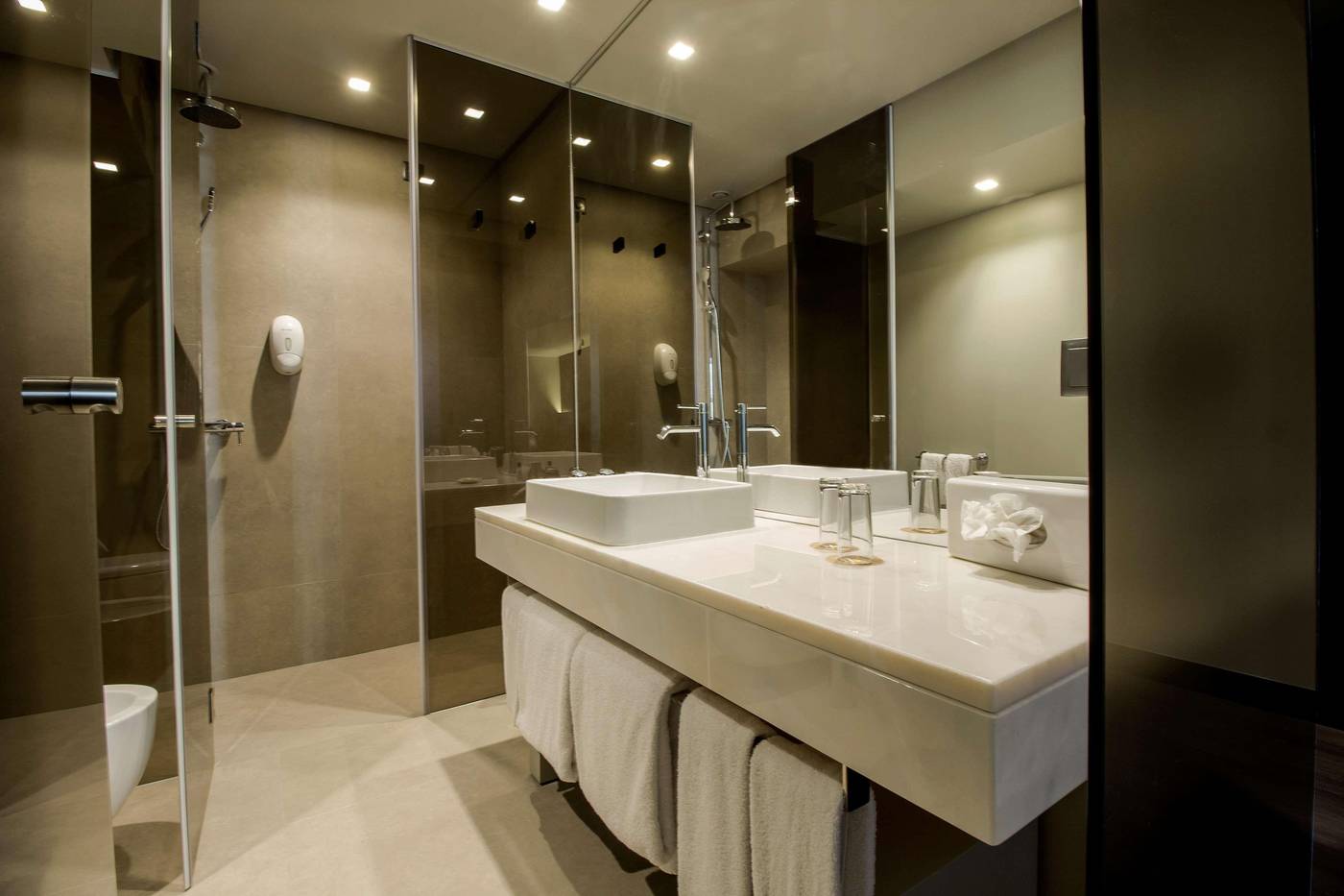 TUI-Blue-Gardens-Adults-Only-Savoy-Signature-Room-40