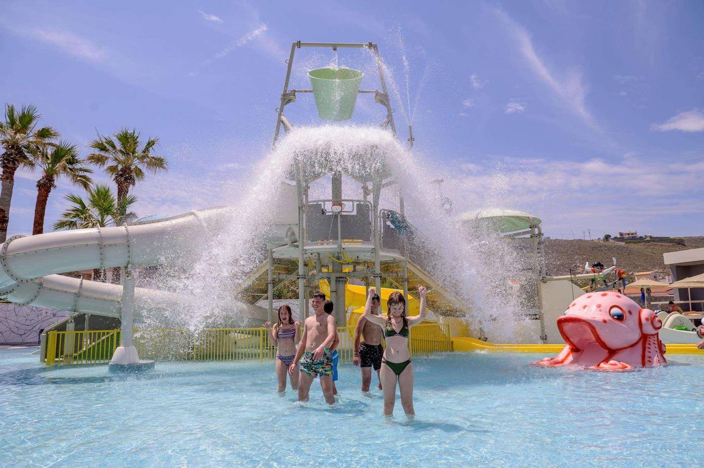 Arina-Beach-Hotel-Sports-and-Entertainment-3