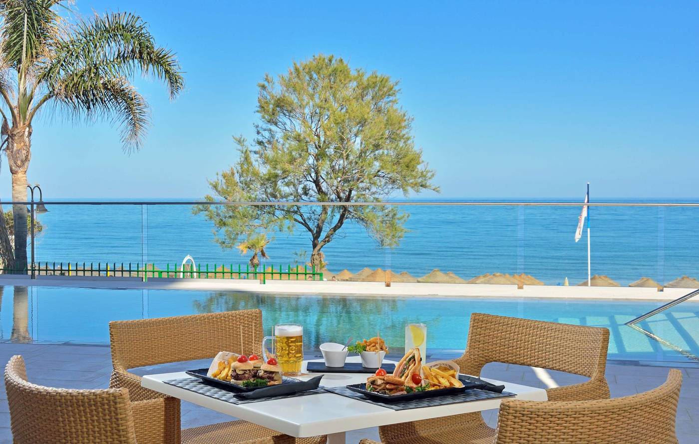 Hotel-Ocean-House-Costa-del-Sol-Affiliated-by-Melia-Restaurant-22
