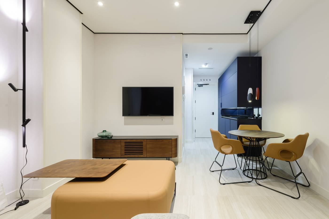 Smartrental-Collection-Gran-Via-Centric-II-Room-57