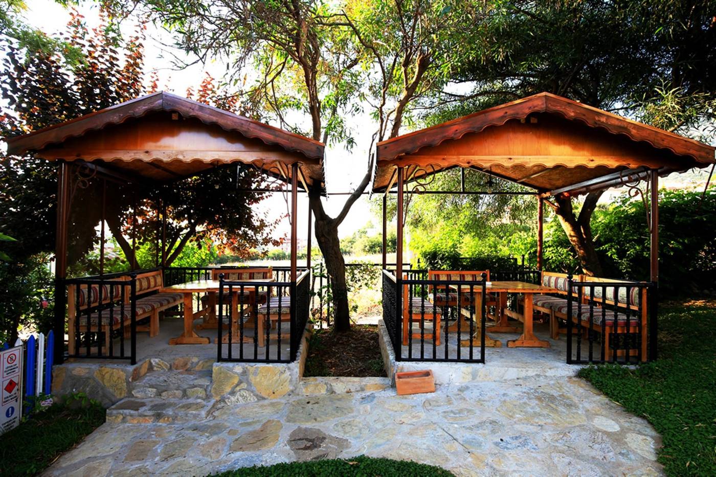 Hotel-Yel-Holiday-Resort-Terrace-43