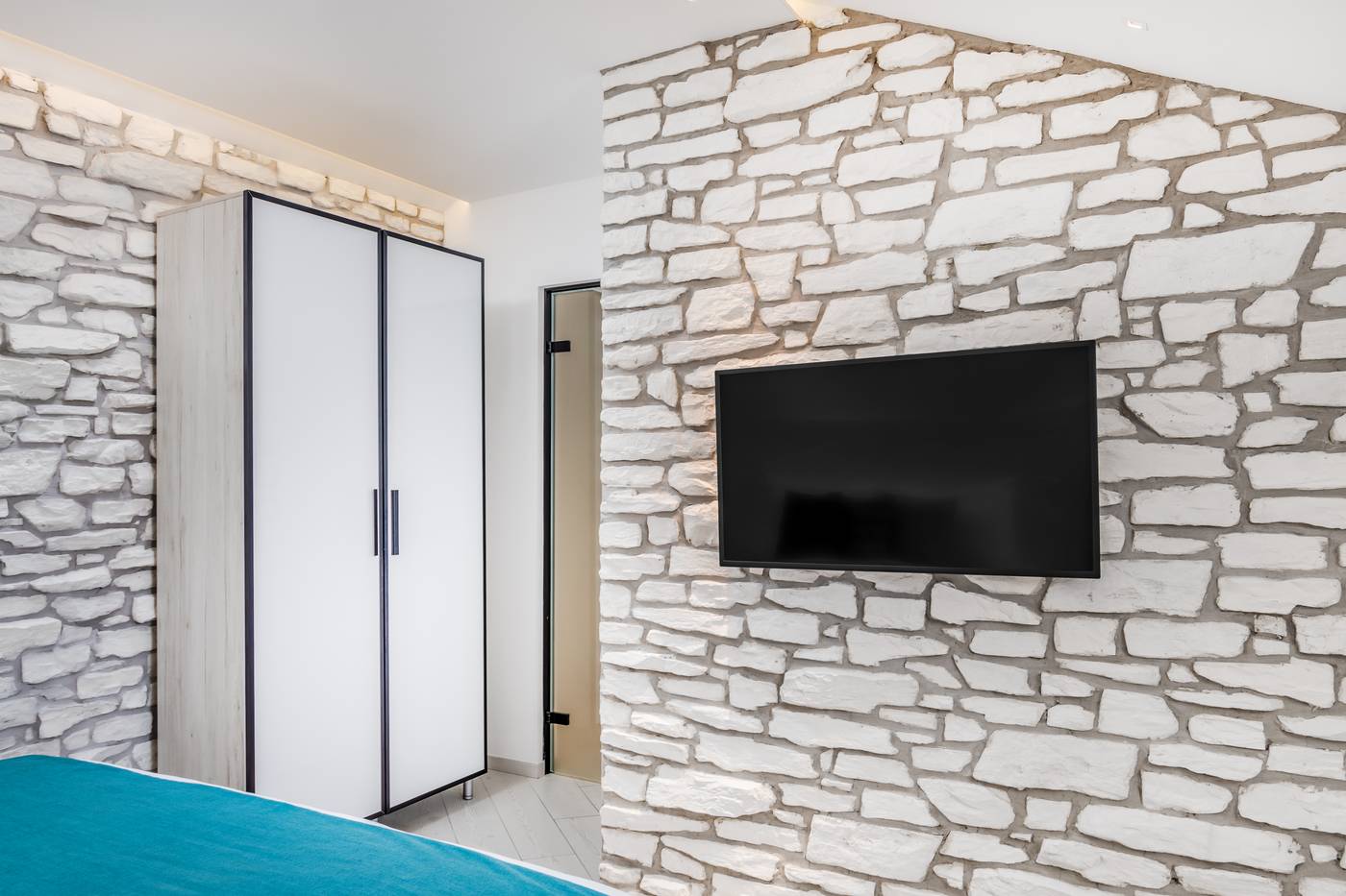 Lazure-Hotel---Marina-Room-53