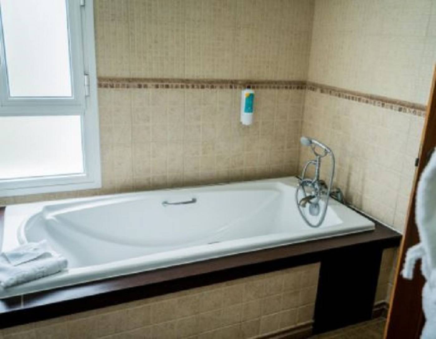 Paradise-Park-Fun-Lifestyle-Hotel-Room-84