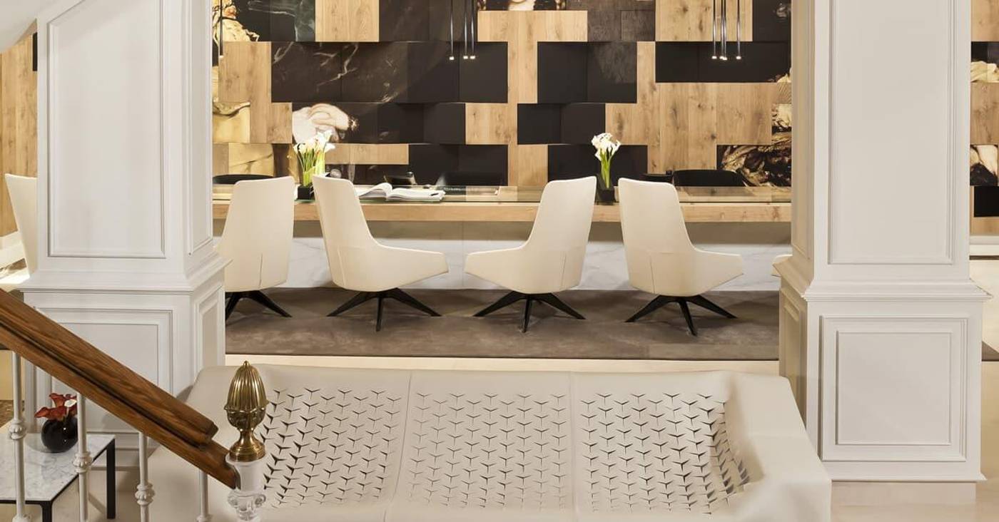 Gran-Melia-Palacio-de-los-Duques-Lobby-22