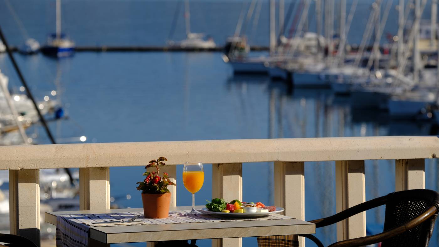 Ece-Saray-Marina-and-Resort-Restaurant-20