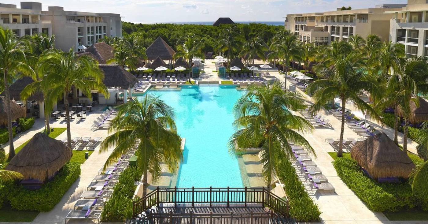 Paradisus-La-Perla-Playa-del-Carmen---Adults-Only-Pool-3