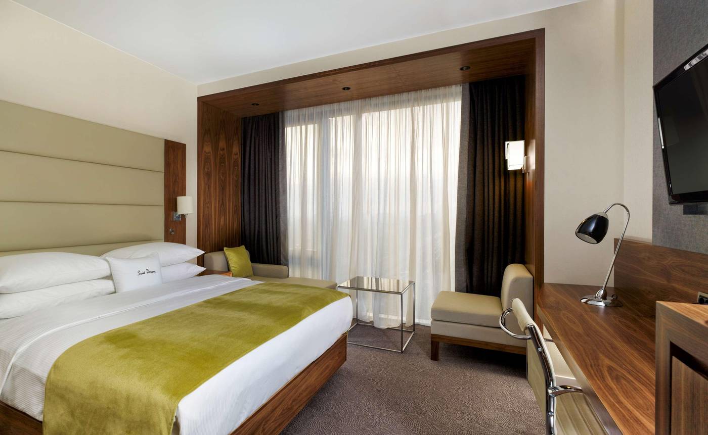 DoubleTree By Hilton Zagreb-Croatia-ZAGREB-Room-10