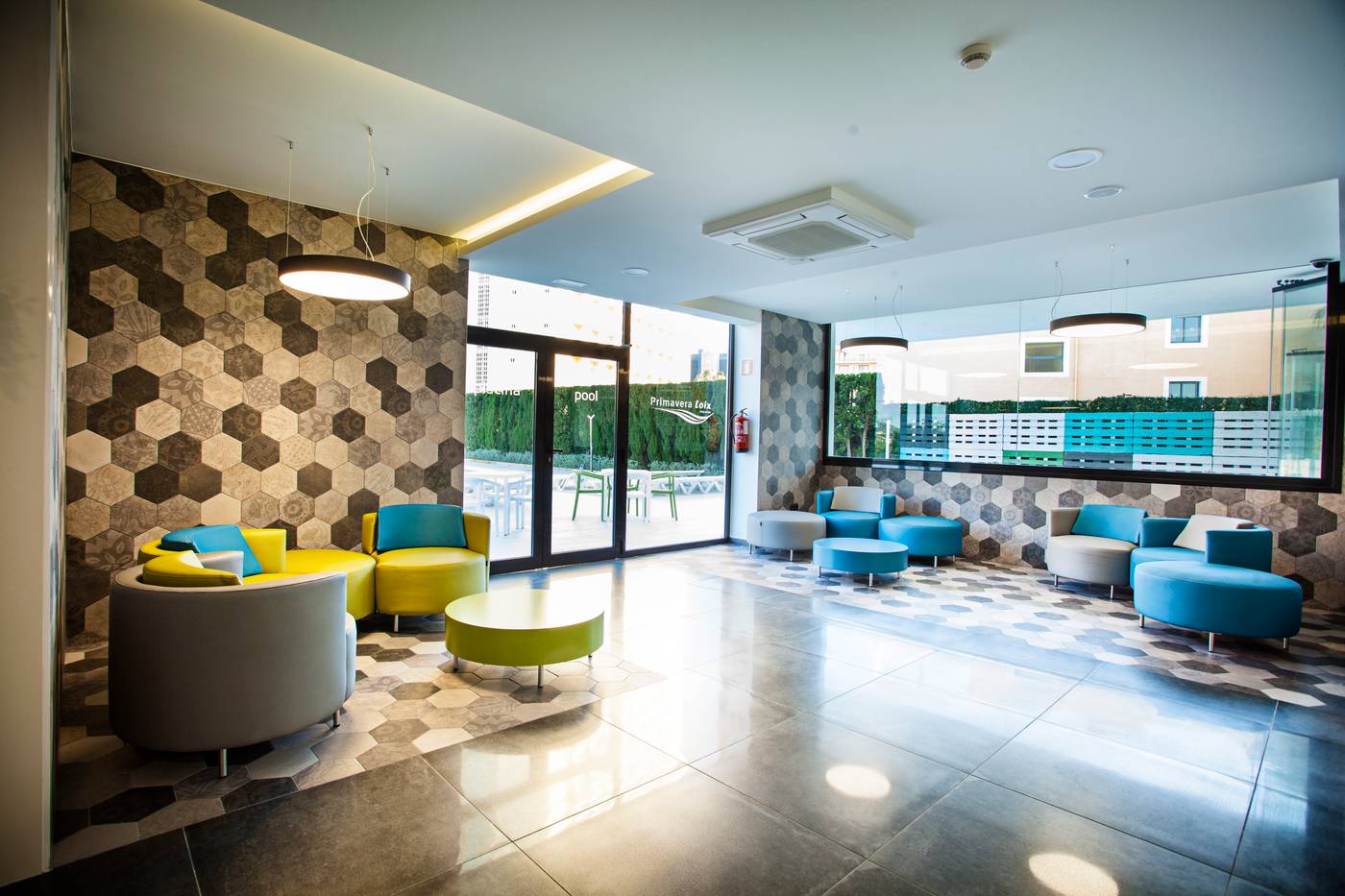 Primavera-Loix-Lobby-14