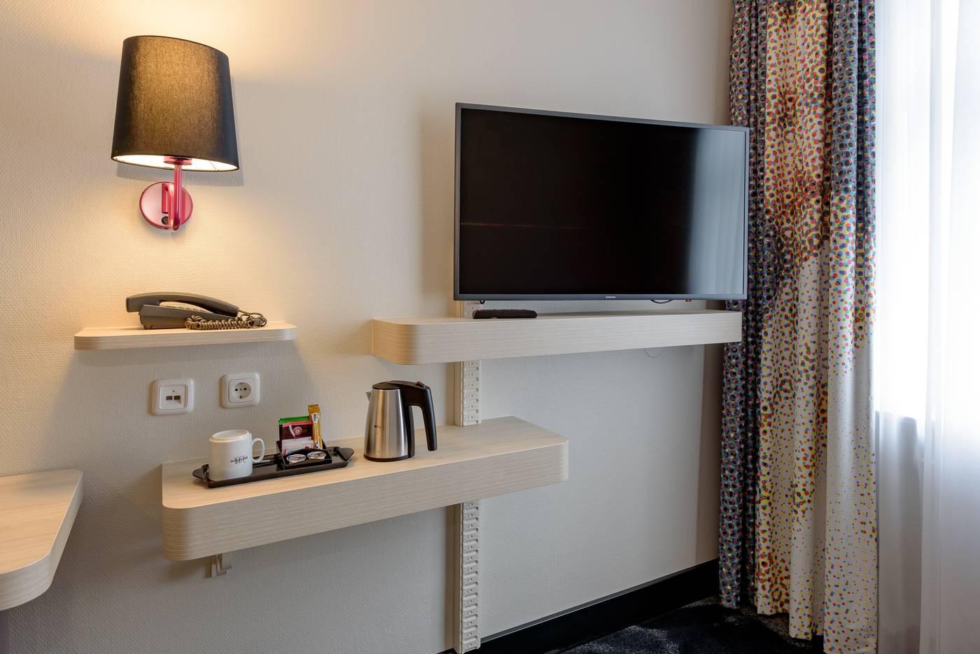 Mercure-Hotel-Muenchen-am-Olympiapark-Room-9